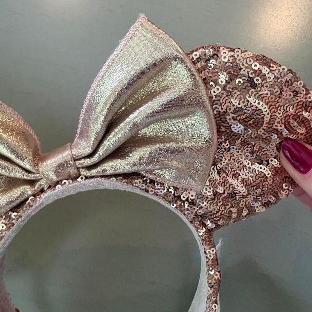 Disney Women's Gold and Pink Hair-accessories